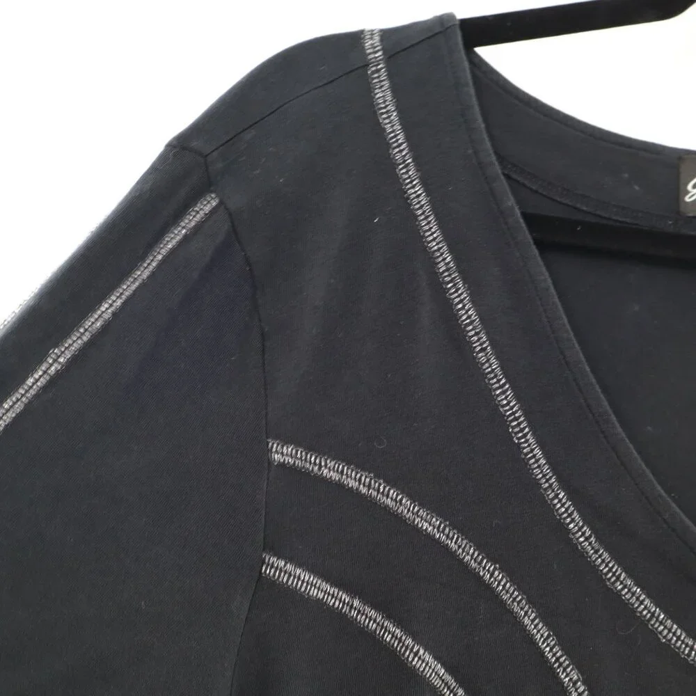 Gretty Zueger stylish black